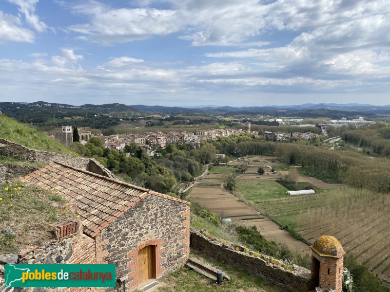 Hostalric - Panoràmica des del Castell (Foto: Albert Esteves, 2021) Hostalric - Panoràmica des del Castell