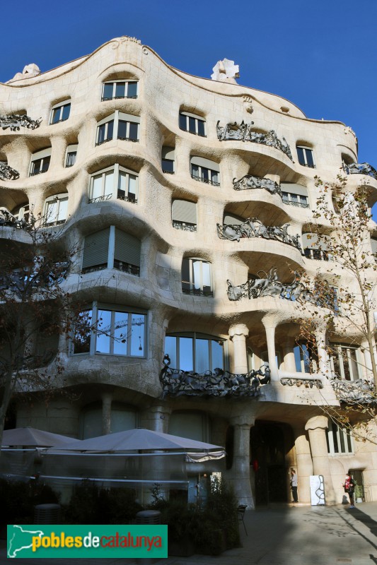 Barcelona - Casa Milà (La Pedrera) (Foto: Albert Esteves, 2022) Barcelona - Casa Milà (La Pedrera)