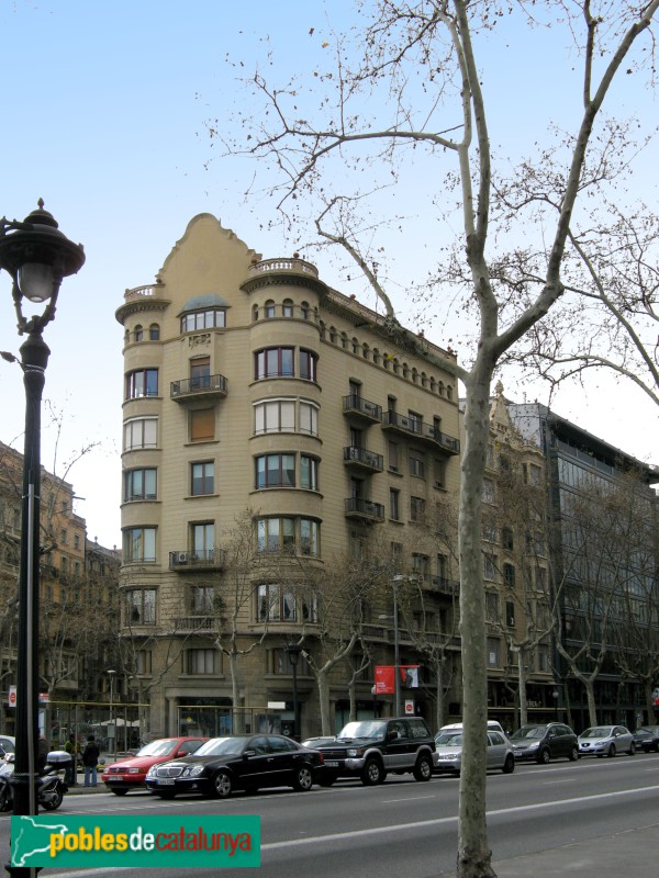 Barcelona - Casa Pericas (Diagonal, 389) (Foto: Albert Esteves, 2008) Barcelona - Casa Pericas (Diagonal, 389)