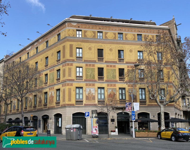 Barcelona - Consell de Cent, 371 / Llúria, 60 (Foto: Albert Esteves, 2022) Barcelona - Consell de Cent, 371 / Llúria, 60