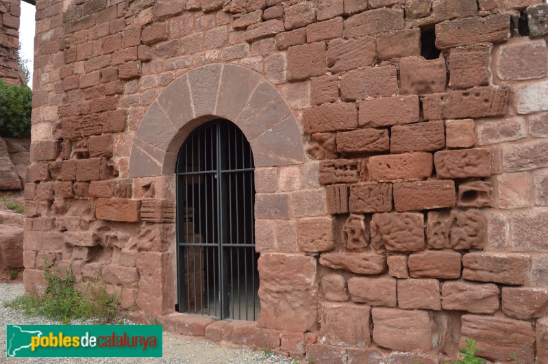 Cervelló - Capella del castell (Foto: <i>Eloy Fernández Castillo</i>, 2022) Cervelló - Capella del castell