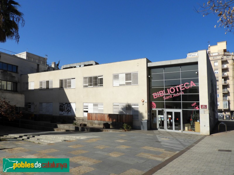 Sant Adrià de Besòs - Edifici Polydor (Biblioteca)