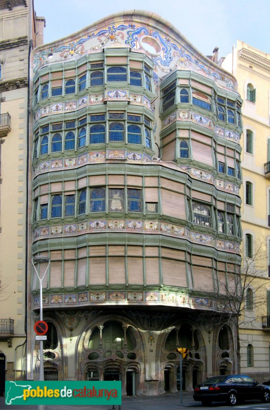 Barcelona - Casa Comalat. Façana Còrsega