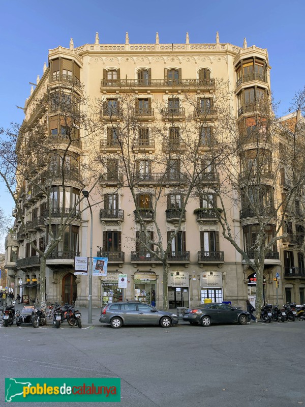 Barcelona - Gran Via, 704-706 (Foto: Albert Esteves, 2022) Barcelona - Gran Via, 704-706