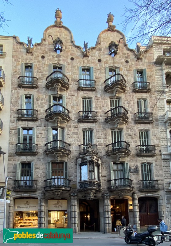 Barcelona - Casp, 48 (Casa Calvet) (Foto: Albert Esteves, 2022) Barcelona - Casp, 48 (Casa Calvet)