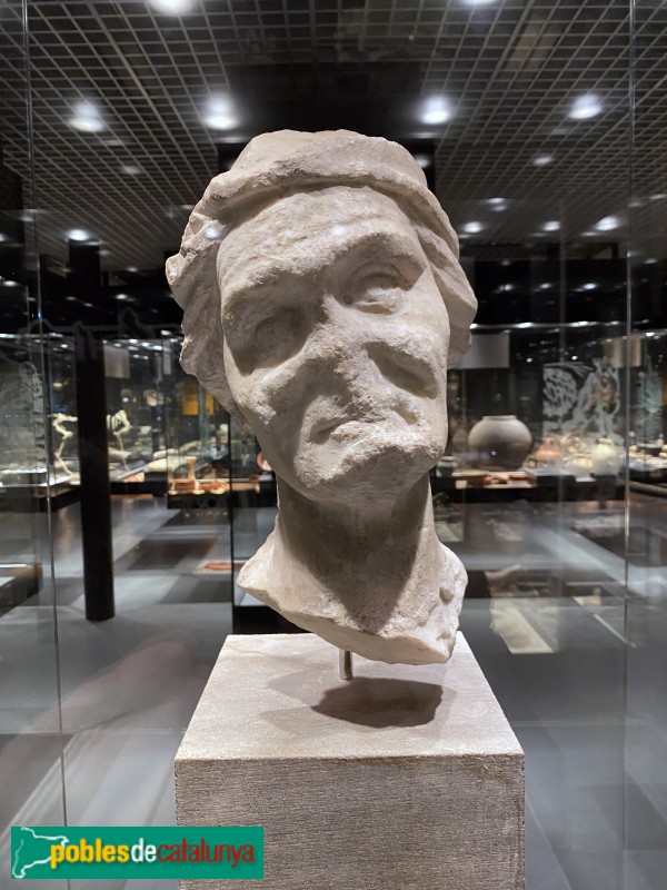 Museu de Badalona - Cap de vella (segle I aC) (Foto: Albert Esteves, 2022) Museu de Badalona - Cap de vella (segle I aC)