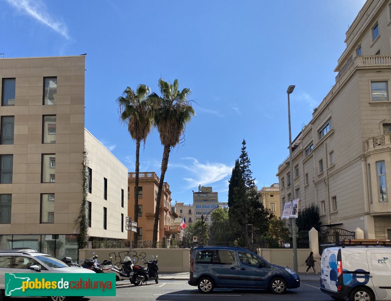 Barcelona - Passatge Méndez Vigo, des del carrer Aragó (Foto: Albert Esteves, 2022) Barcelona - Passatge Méndez Vigo, des del carrer Aragó