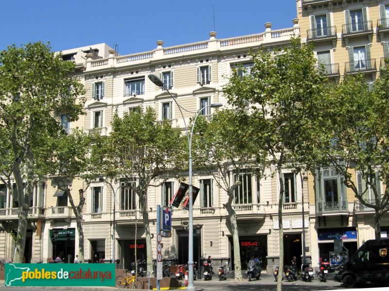 Barcelona - Passeig de Gràcia, 60 (Foto: Albert Esteves, 2007) Barcelona - Passeig de Gràcia, 60