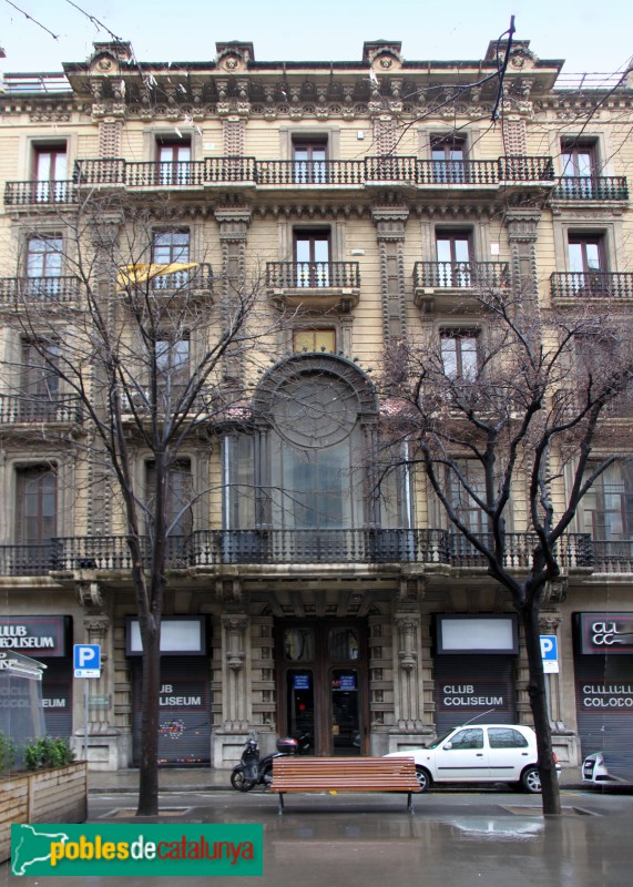 Barcelona - Rambla Catalunya, 23 (Foto: Albert Esteves, 2015) Barcelona - Rambla Catalunya, 23