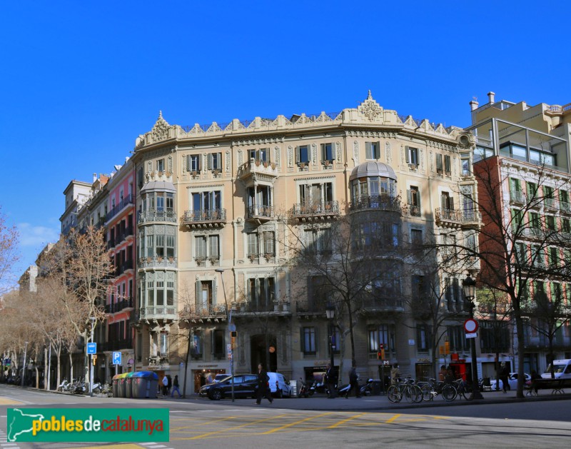Barcelona - Rambla Catalunya, 72 (Foto: Albert Esteves, 2022) Barcelona - Rambla Catalunya, 72