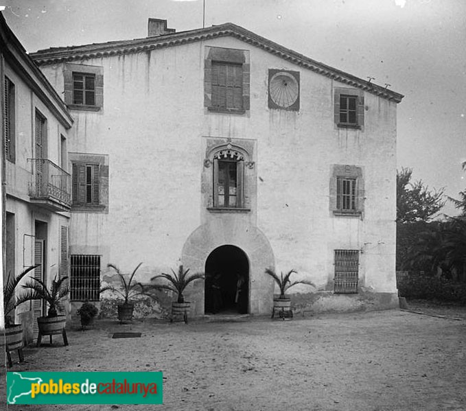 La Garriga - Can Nualart (Foto: <i>Josep Salvany -Fons Salvany. Biblioteca de Catalunya-</i>, 1922) La Garriga - Can Nualart