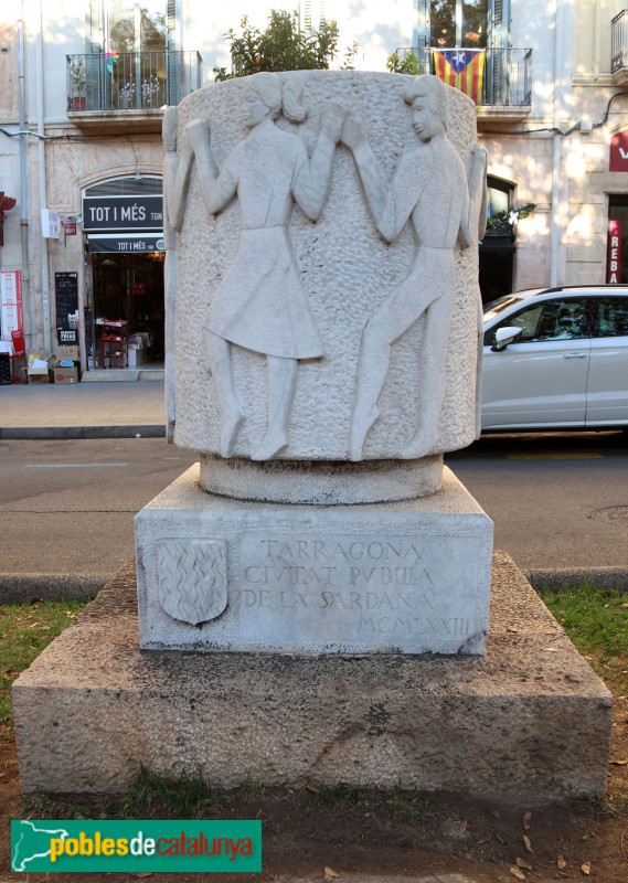 Tarragona - Monument a la Sardana