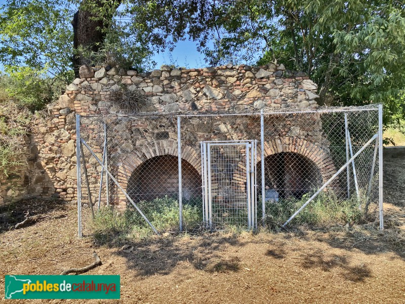 Vilanova del Vallès - Can Safont. Forn de rajoles