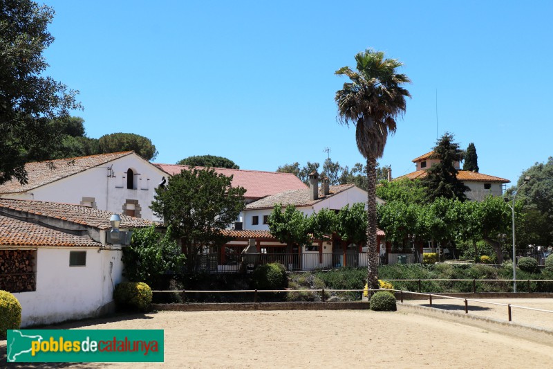 Vilanova del Vallès - Conjunt de la Casa Vella i Can Rabassa (Foto: Albert Esteves, 2022) Vilanova del Vallès - Conjunt de la Casa Vella i Can Rabassa
