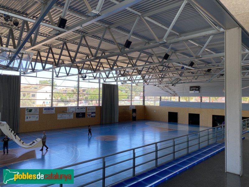 Vilanova del Vallès - Pavelló Poliesportiu (Foto: Albert Esteves, 2022) Vilanova del Vallès - Pavelló Poliesportiu