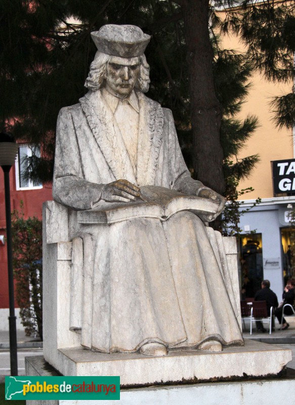 Figueres - Estàtua de Ramon Muntaner