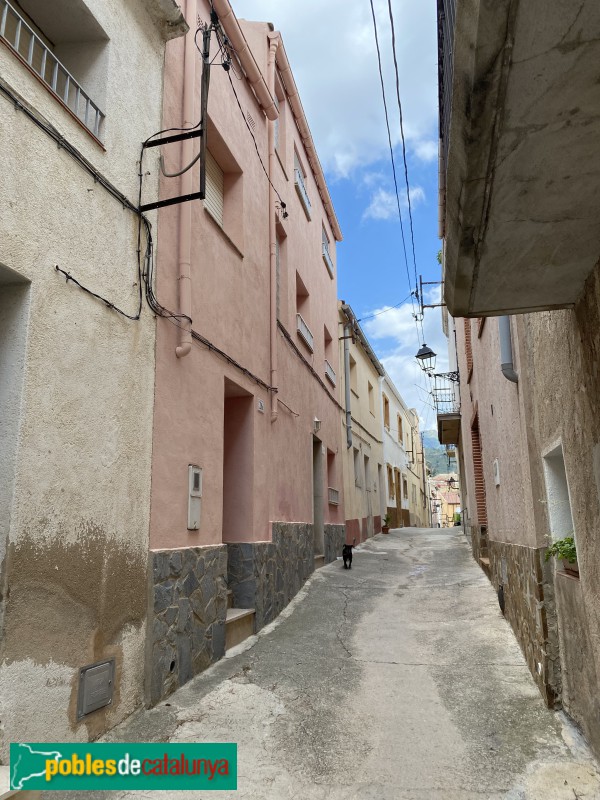 Un carrer d'Alfara de Carles