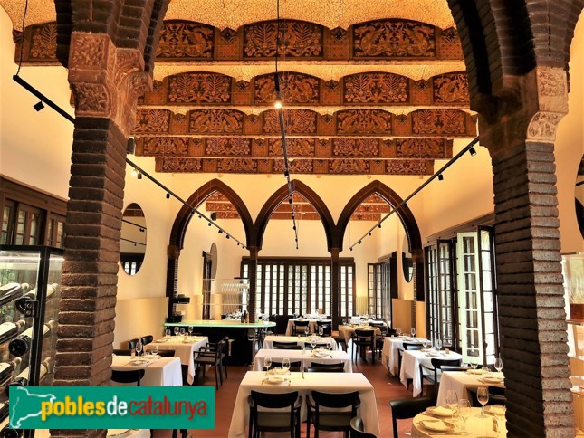 Barcelona - Casa Roviralta (El Frare Blanc) (Foto: Agustí Prats, 2022) Barcelona - Casa Roviralta (El Frare Blanc)
