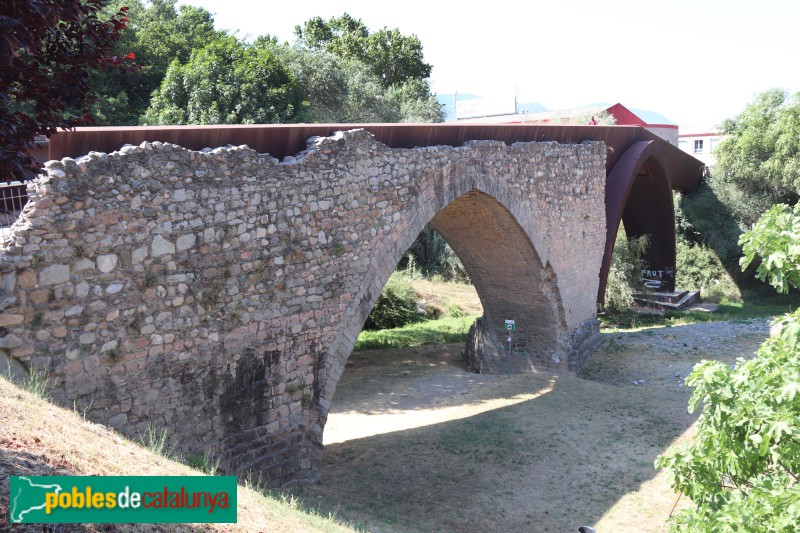 Sant Celoni - Pont Trencat (obra moderna) (Foto: Albert Esteves, 2022) Sant Celoni - Pont Trencat (obra moderna)