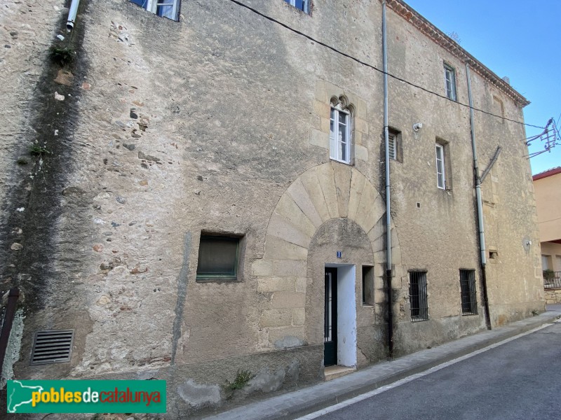 Sant Celoni - Casal dels Gualba - Can Cabra (La Batllòria) (Foto: Albert Esteves, 2022) Sant Celoni - Casal dels Gualba - Can Cabra (La Batllòria)