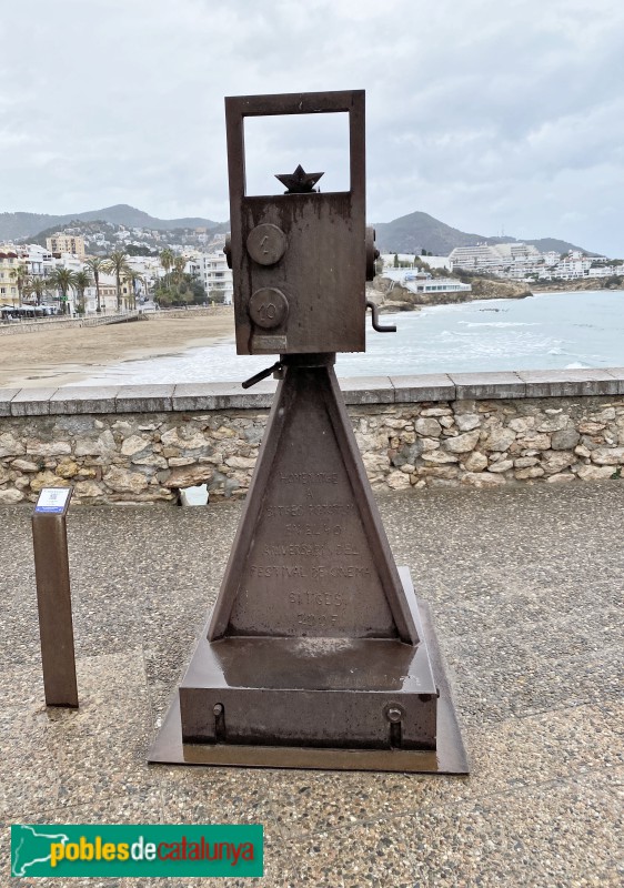 Sitges - Escultura <i>Postal de Sitges</i>
