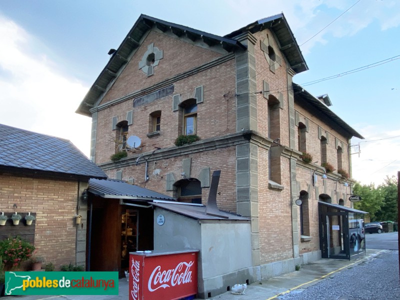 Queixans - Estació de ferrocarril (Foto: Albert Esteves, 2022) Queixans - Estació de ferrocarril