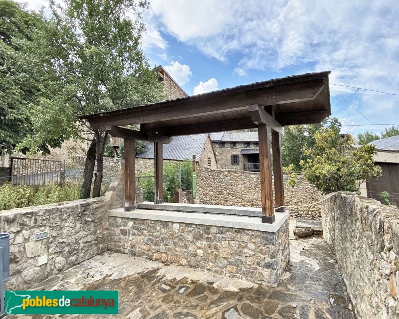 Font i safareig de Sansor