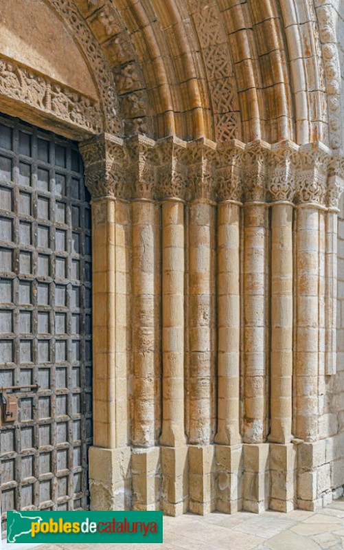 El Pla de Santa Maria - Església de Sant Ramon, portada (Foto: Floren Moyano, 2022) El Pla de Santa Maria - Església de Sant Ramon, portada