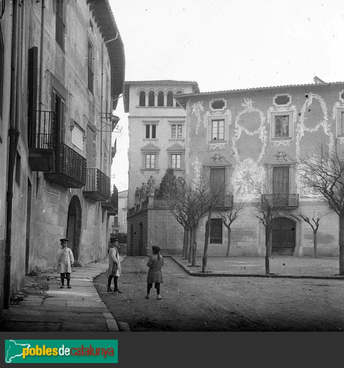 Vic - Casa Masferrer (Foto: Josep Salvany -Fons Salvany. Biblioteca de Catalunya-, 1916) Vic - Casa Masferrer