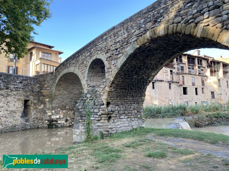 Vic - Pont de Queralt (Foto: Albert Esteves, 2022) Vic - Pont de Queralt
