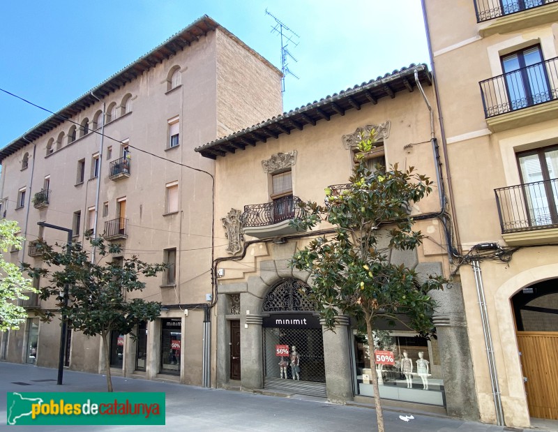 Vic - Casa Concepció Vergés (Foto: Albert Esteves, 2022) Vic - Casa Concepció Vergés