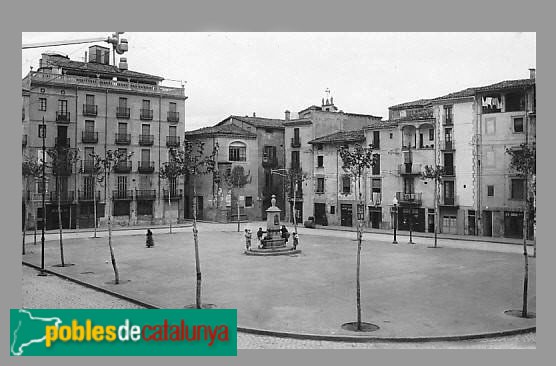 Vic - Plaça dels Màrtirs. Postal antiga