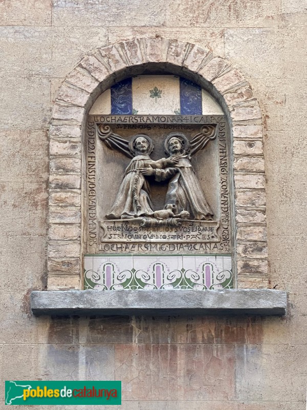 Vic - Carrer Sant Francesc (Foto: Albert Esteves, 2022) Vic - Carrer Sant Francesc