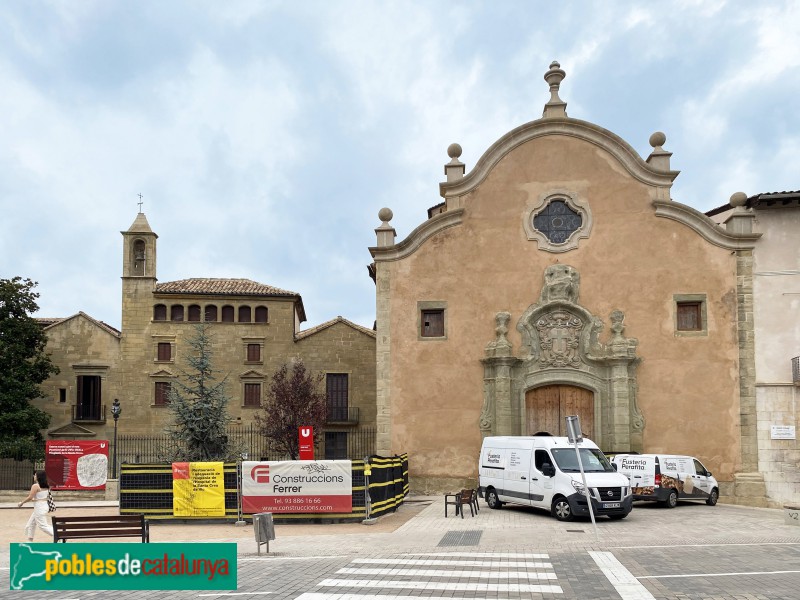 Vic - Hospital de la Santa Creu i església (Foto: Albert Esteves, 2022) Vic - Hospital de la Santa Creu i església