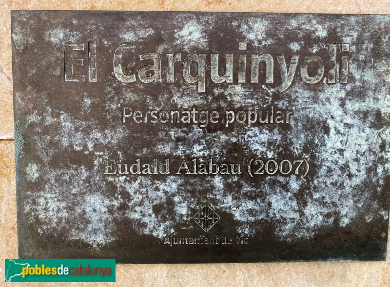 Vic - Monument Al Carquinyoli (Foto: Albert Esteves, 2022) Vic - Monument Al Carquinyoli