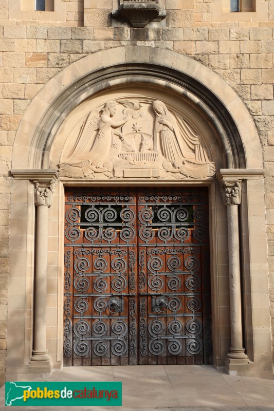 Parets del Vallès - Església de Sant Esteve. Porta principal