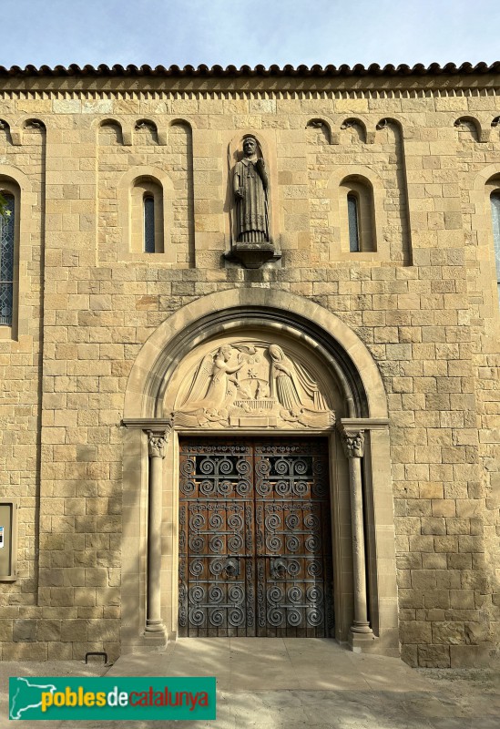 Parets del Vallès - Església de Sant Esteve. Porta principal