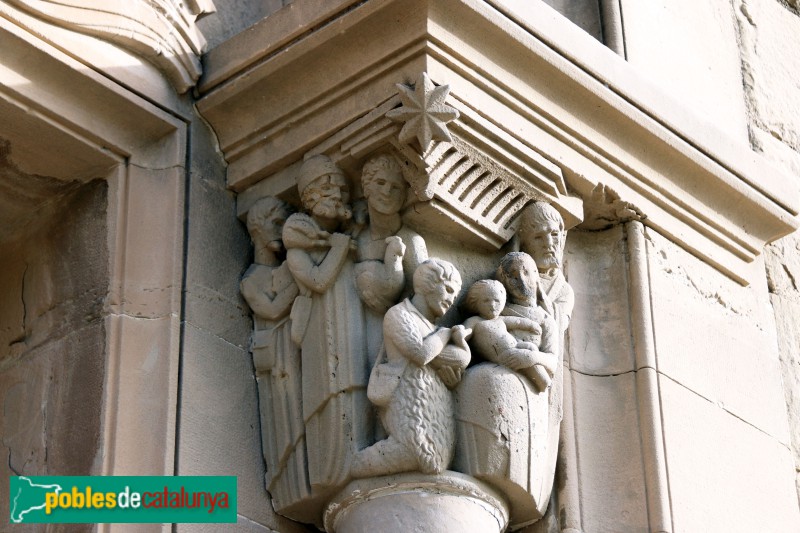 Parets del Vallès - Església de Sant Esteve. Capitell de la porta principal