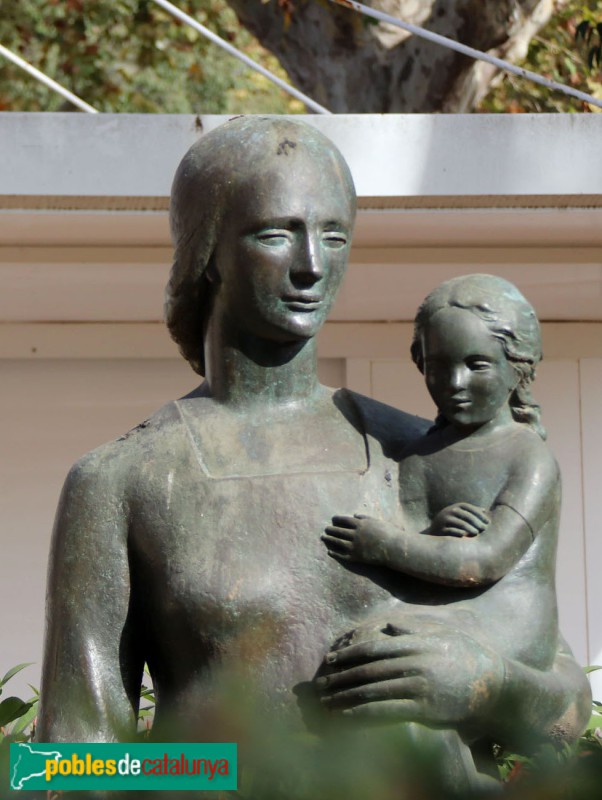 Parets del Vallès - Escultura <i>Maternitat</i>