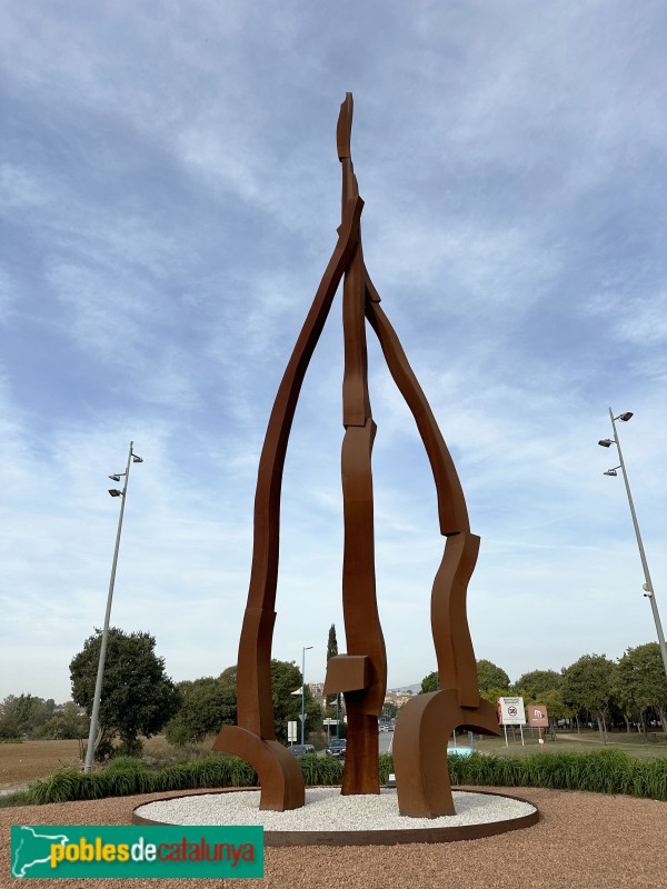 Parets del Vallès - Escultura <i>Portes del Montseny 2</i>