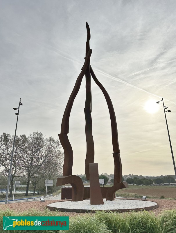 Parets del Vallès - Escultura <i>Portes del Montseny 2</i>