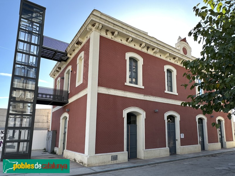 Montmeló - Estació de tren (Foto: Albert Esteves, 2022) Montmeló - Estació de tren
