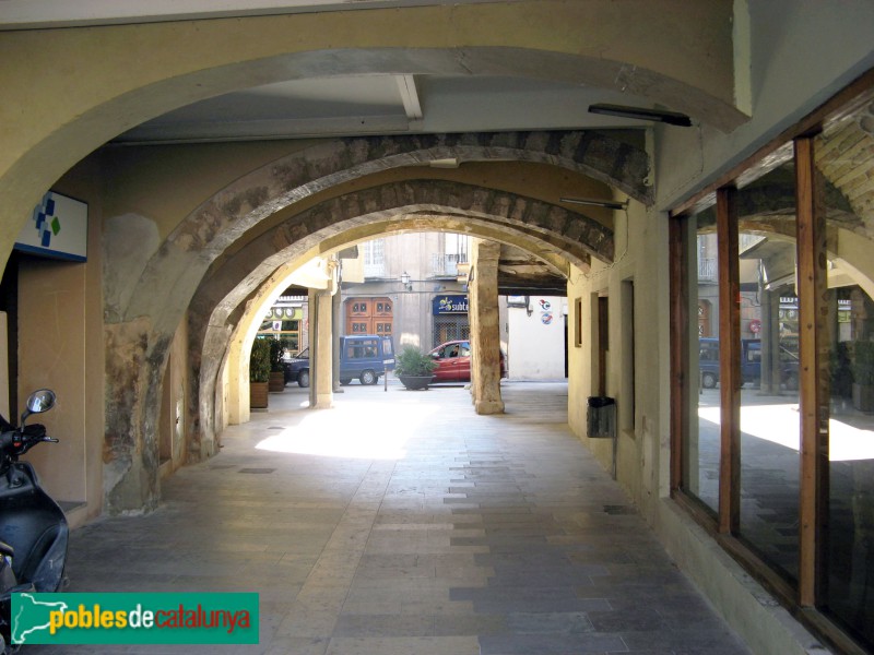 Igualada - Travessia de Sant Roc (Foto: Albert Esteves, 2009) Igualada - Travessia de Sant Roc