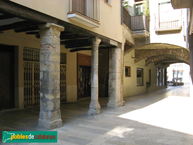 Igualada - Travessia de Sant Roc (Foto: Albert Esteves, 2009) Igualada - Travessia de Sant Roc