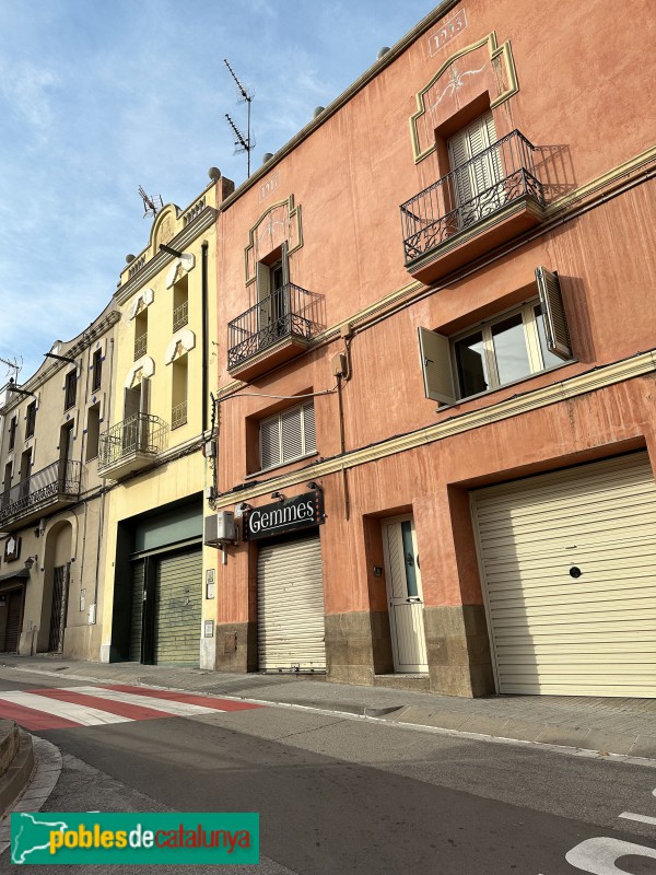Corbera de Llobregat - Cases del carrer Sant Antoni (Foto: Albert Esteves, 2022) Corbera de Llobregat - Cases del carrer Sant Antoni