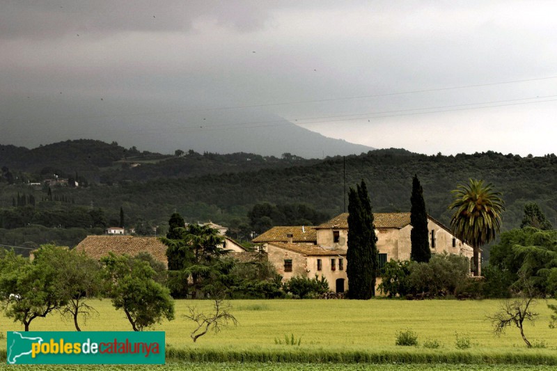 Les Franqueses del Vallès - Can Màrgens (Foto: <i>Amadalvarez - Llicència “Creative Commons Attribution-Share Alike 4.0 International” (https://creativecommons.org/licenses/by-sa/4.0/deed.en)</i>, 2007) Les Franqueses del Vallès - Can Màrgens