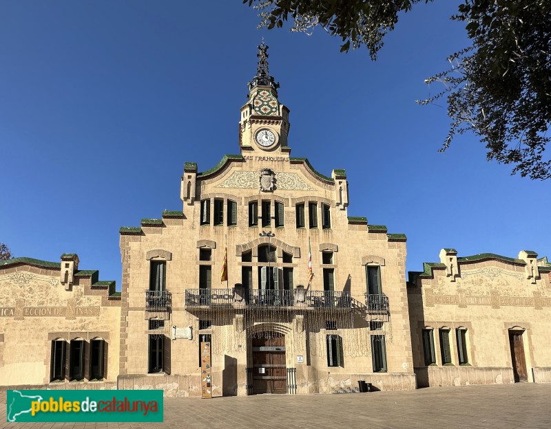 Les Franqueses del Vallès - Ajuntament i escoles