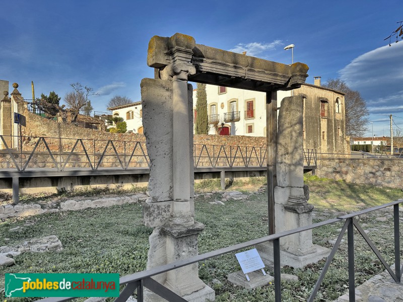 Les Franqueses del Vallès - Porta de l'església antiga