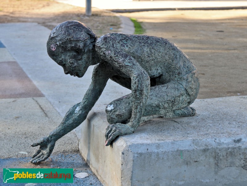 Canovelles - Escultura <i>Noi tocant l'aigua</i>