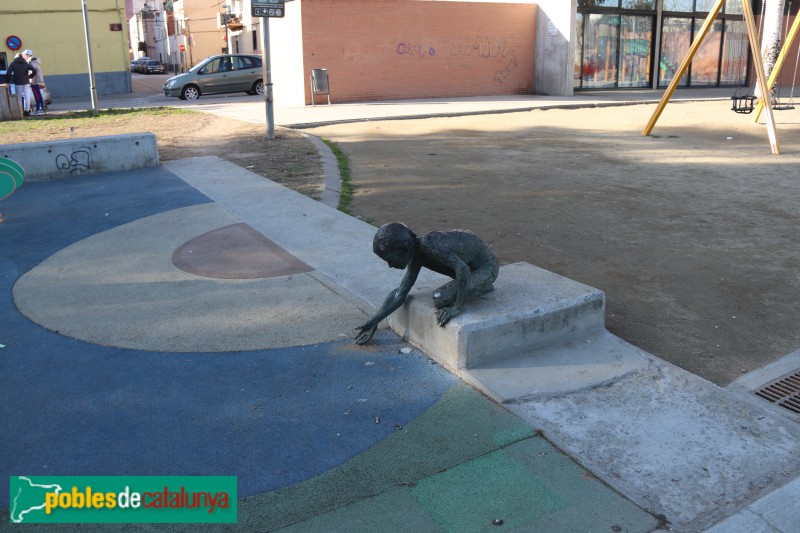Canovelles - Escultura <i>Noi tocant l'aigua</i> (Foto: Albert Esteves, 2023) Canovelles - Escultura <i>Noi tocant l'aigua</i>